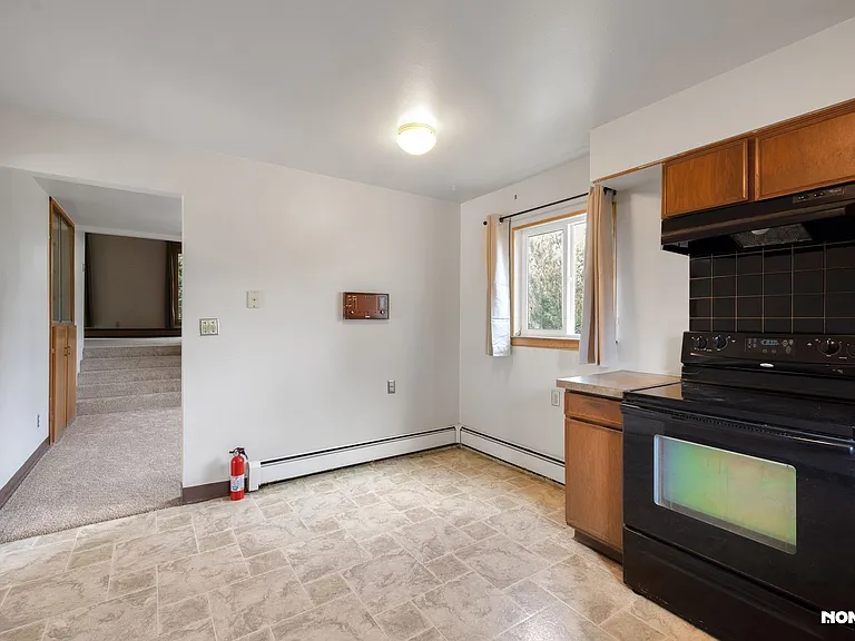 3636 Royal Dr — Photo 8