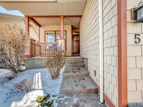 2nd image of 5 NE Bridle Estates Rd SW