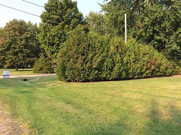 2nd image of 416 Emmonsville Rd