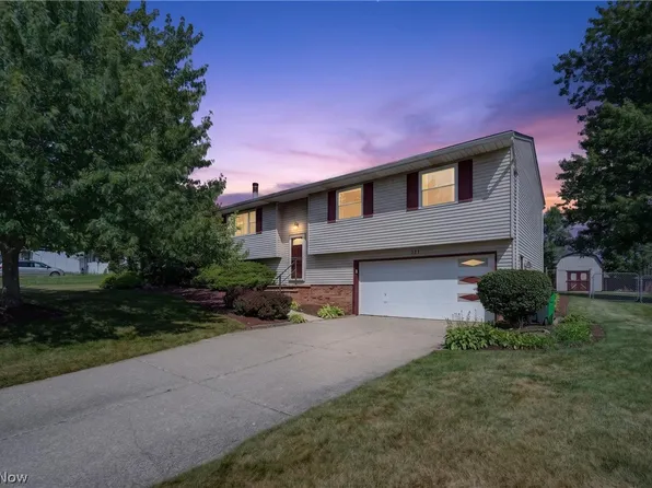 571 Jeanette St, Brunswick, OH 44212