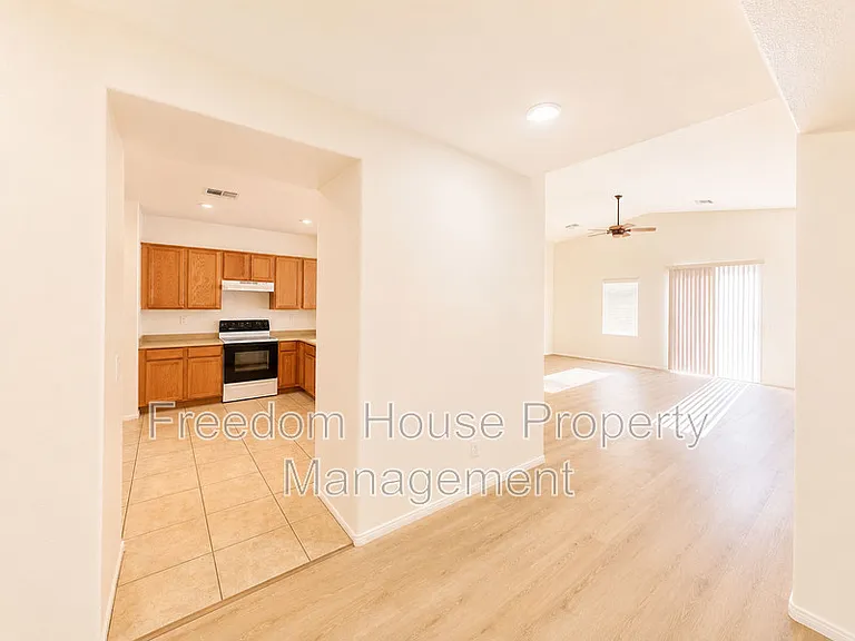 6451 Goodale St — Photo 7