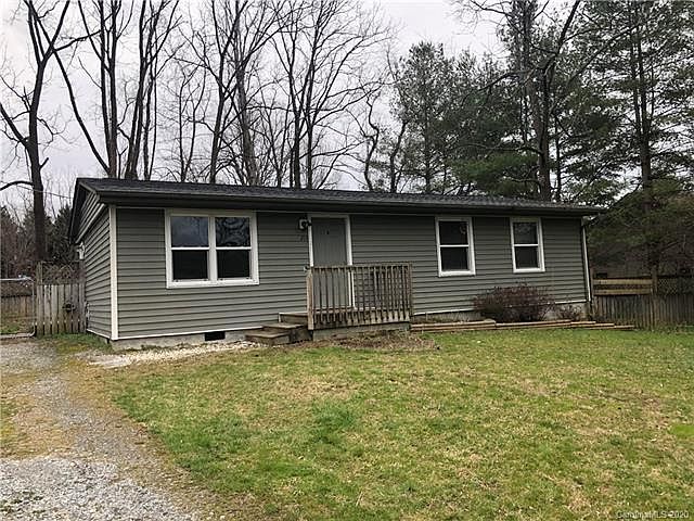 1st image of 216 Lakeside Dr