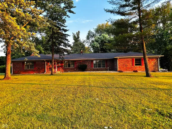 313 E 275 S, Shelbyville, IN 46176