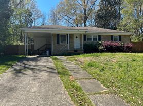 720 Mercer Cir, Auburn, AL