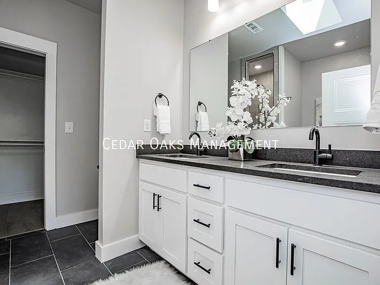116 E Mountain St #116 — Photo 68