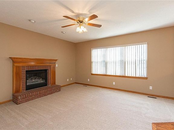 5th image of 3731 Meadowlark Ln