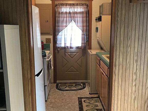 2nd image of 1265 Woodhaven Dr