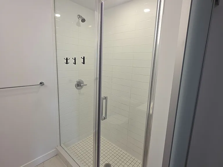 2433 Dufferin St #208 — Photo 26