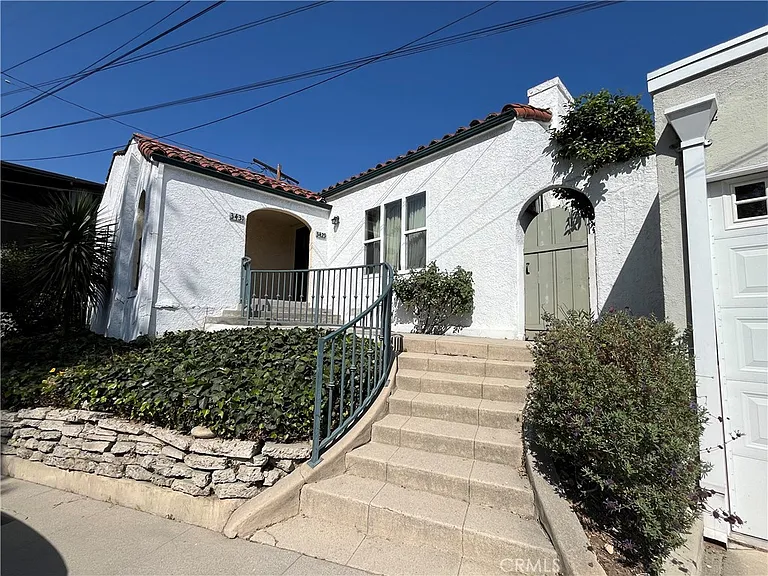 3431 Descanso Dr — Photo 1