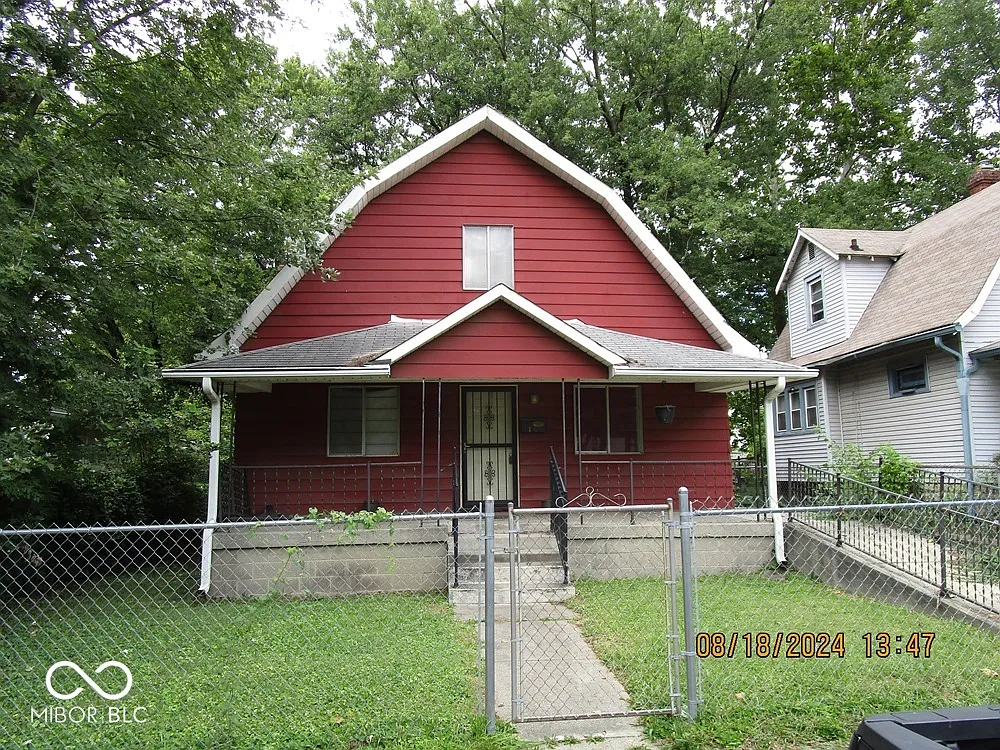 2414 N Dearborn St photo 1