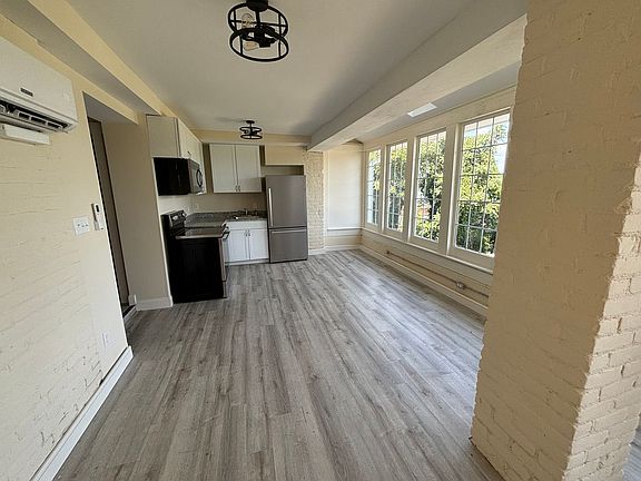3rd image of 1316 1/2 Church St #B