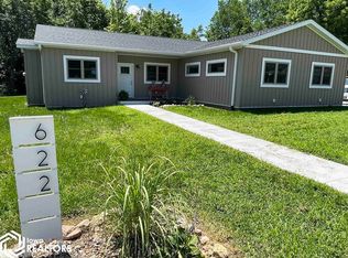 622 W Main St, Seymour, IA 52590