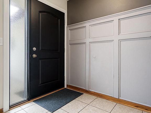 3rd image of 1245 Aldrin Rd