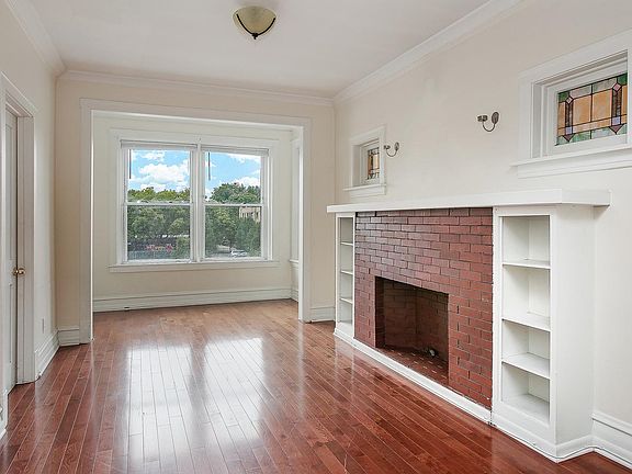 2nd image of 3823 N Southport Ave APT 3A