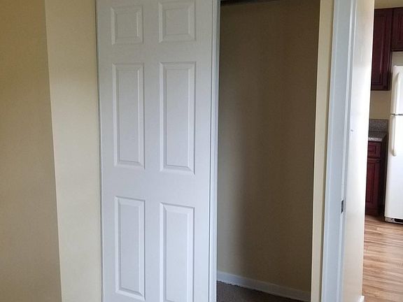 4th image of 3807 Wisconsin St APT 4