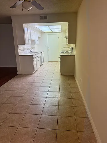 045 - Jackson Apartments Photo 1
