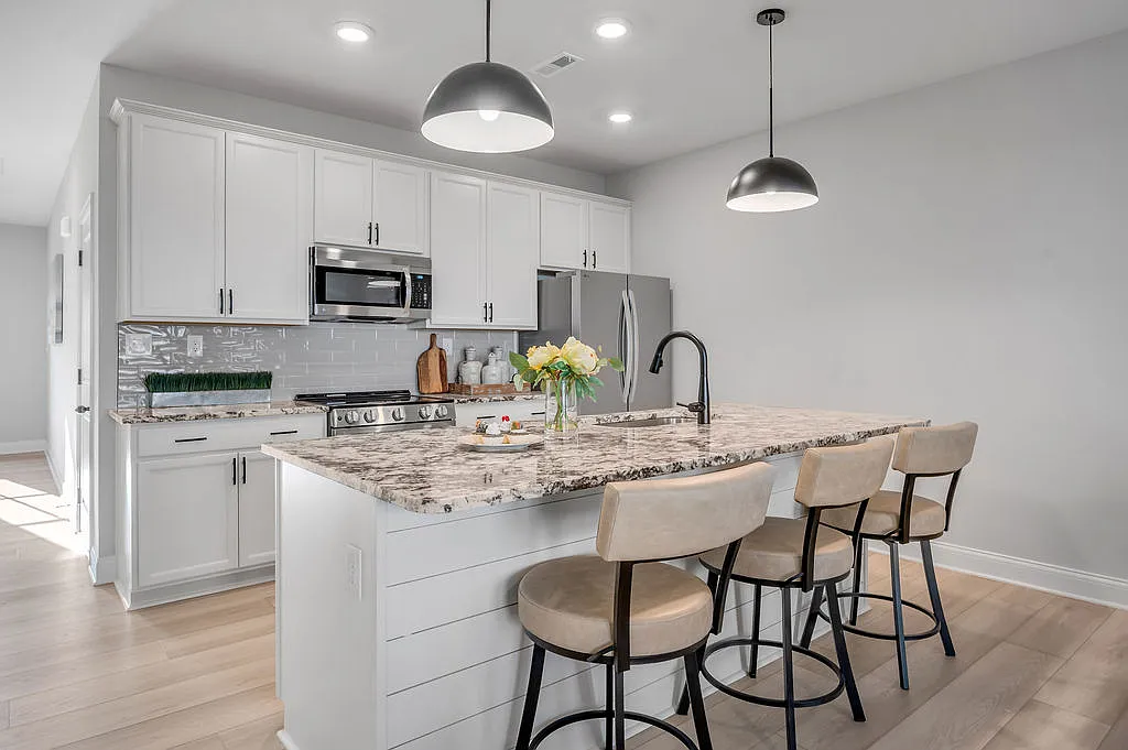 Bellingham Park Townhomes — Photo 2