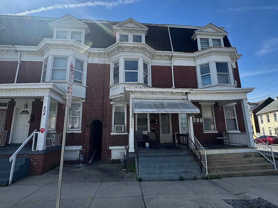 802 Wayne Ave #2