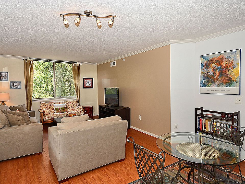 1st image of 3830 9th St N APT 302W