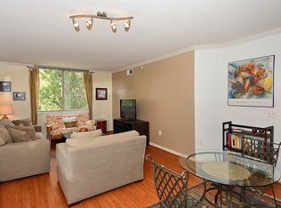 3830 9th St N APT 302W, Arlington, VA 22203