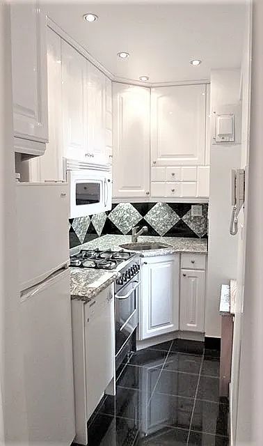1st image of 750 Park Ave APT 8D
