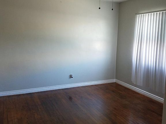 3rd image of 2653 E 57th St #D