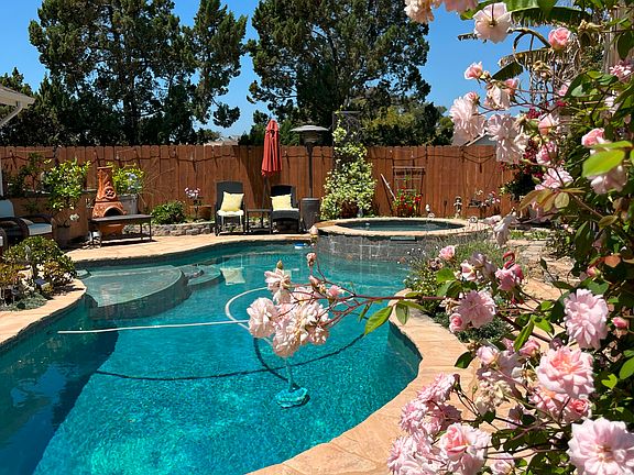 2nd image of 9160 Meadowrun Way