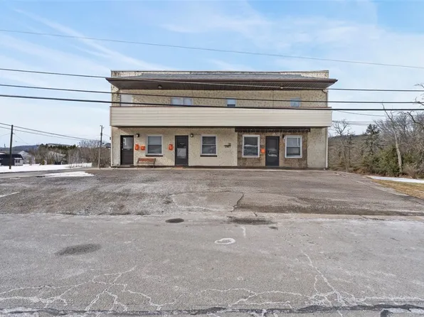 1300 Stewart St, Natrona Heights, PA 15065