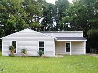 616 Shadowridge Rd, Jacksonville, NC 28546