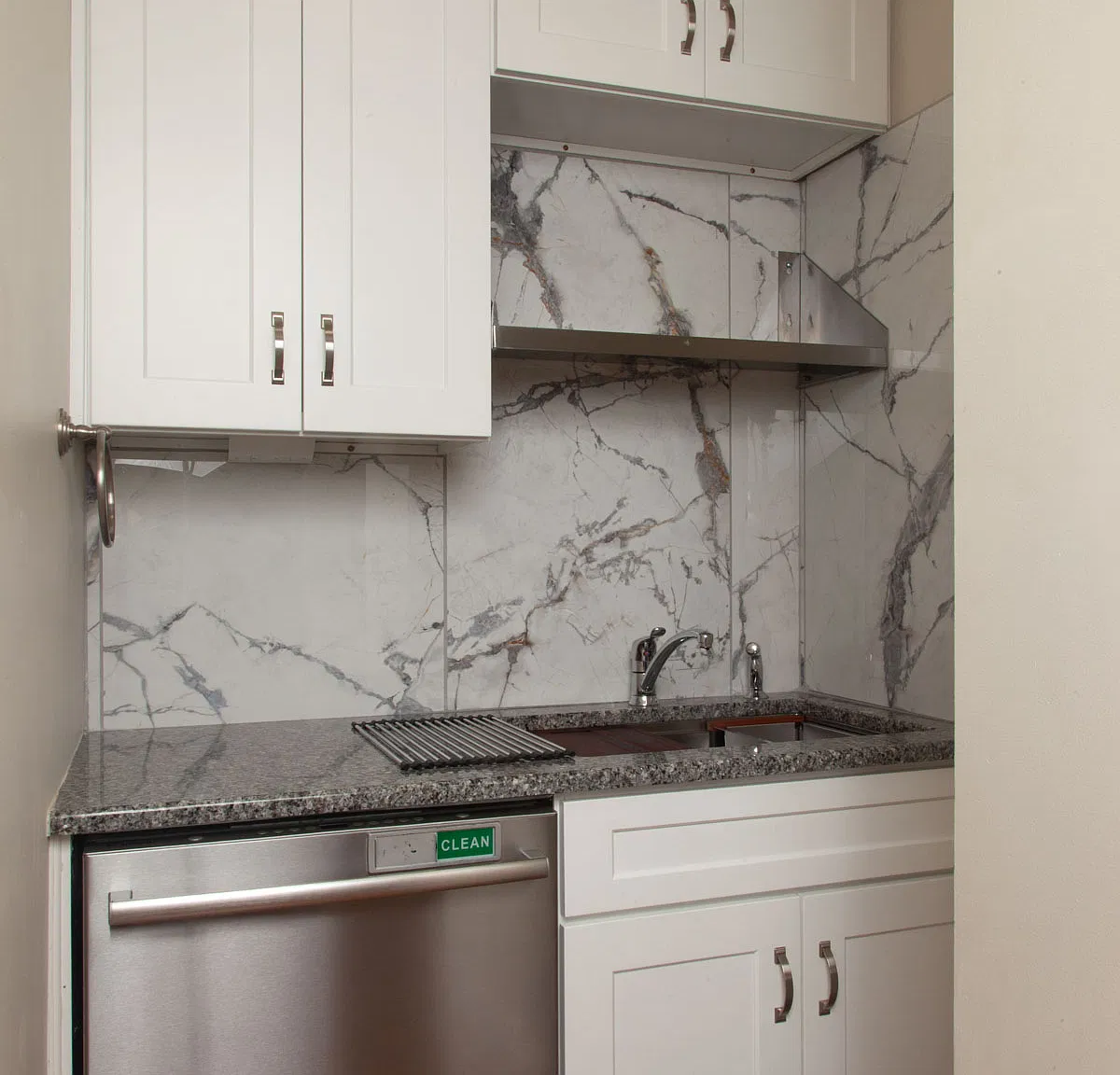 2 bed, $1,800 — Photo 3