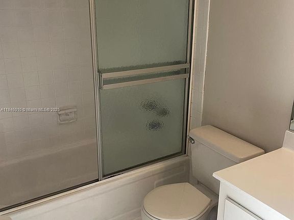 4th image of 1015 Country Club Dr APT 302