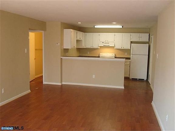 5th image of 22 Pheasant Meadow Ct #103