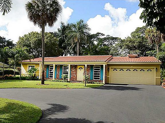 Home For Sale In Riverland Manors