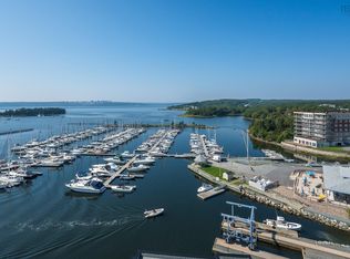 72 Seapoint Rd #1203, Halifax, NS B3B0R8