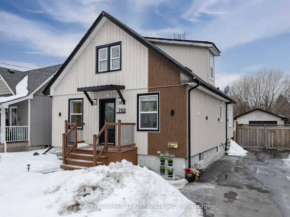 752 Douglas St, Oshawa, ON L1H 5C7