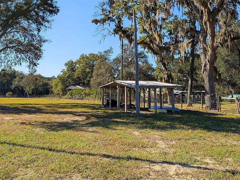15209 Bailey Hill Rd — Photo 11