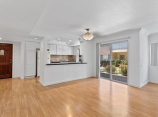 400 N Sunrise Way APT 119, Palm Springs, CA 92262