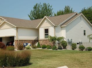 930 N Sandalwood Cir, Muskegon, MI 49441
