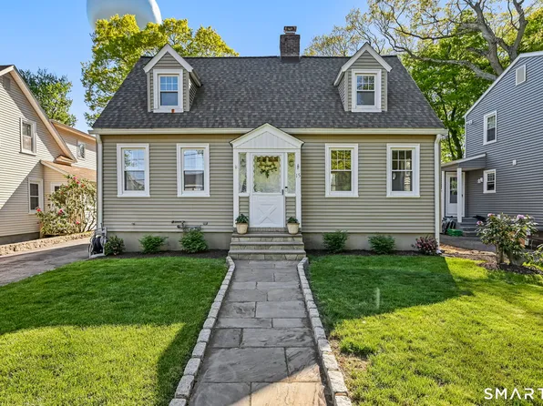 15 Hadik Parkway, Norwalk, CT 06854