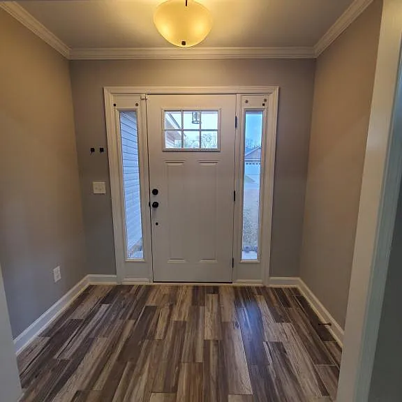 145 Cody Dr — Photo 2