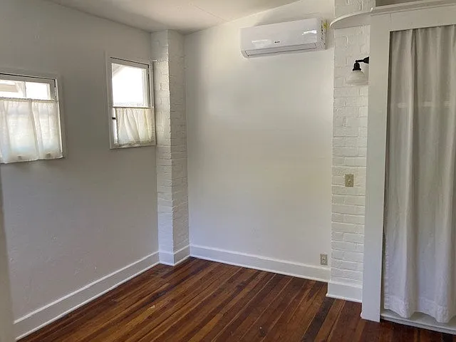 917 N Hoff Ave — Photo 13