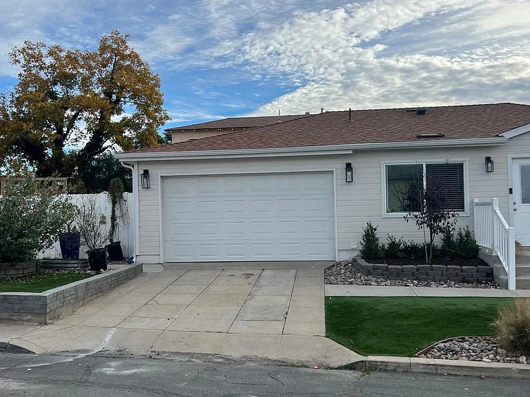 4491 Olive Ave — Photo 13