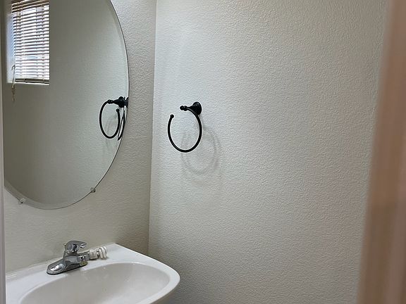 1/2 bath downstairs