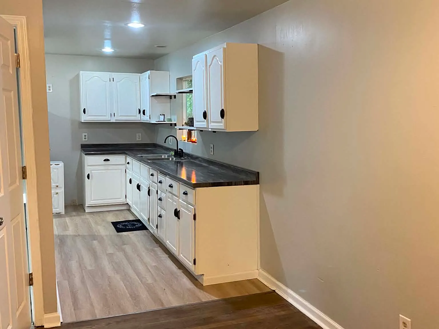 4 bed, 1200 sqft, $1,595 — Photo 4