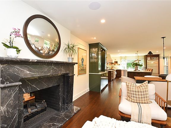 5th image of 19401 N Park Blvd