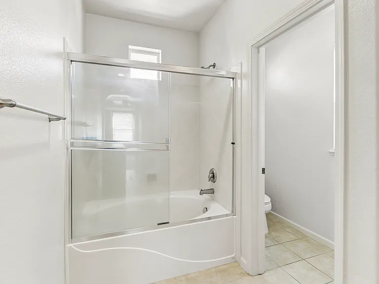 Master Bath with Large tub