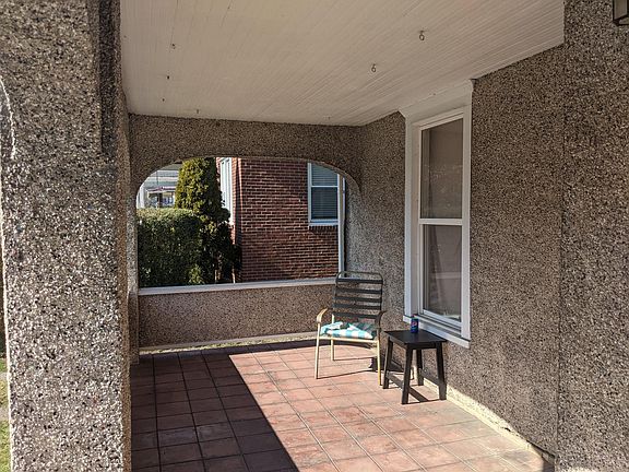 3rd image of 117 N Marion Ave #B