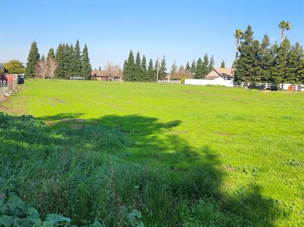 30528 Tressa Ln, Oakdale, CA 95361