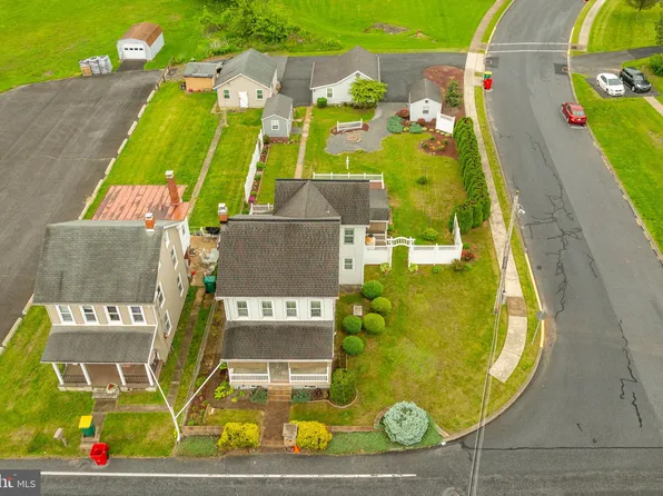 852 Fritztown Rd, Sinking Spring, PA 19608