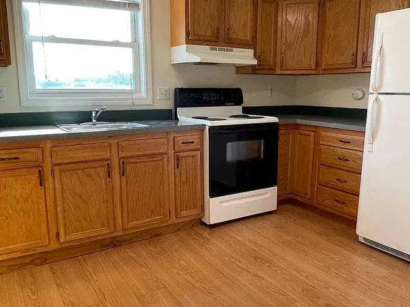 85 East St Floor 3, North Attleboro, MA 02760